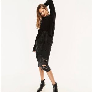 Zara ripped midi black denim skirt size: M